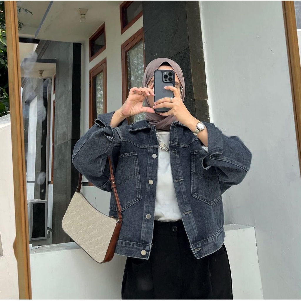 Vanessa Jaket jeans Crop Wanita