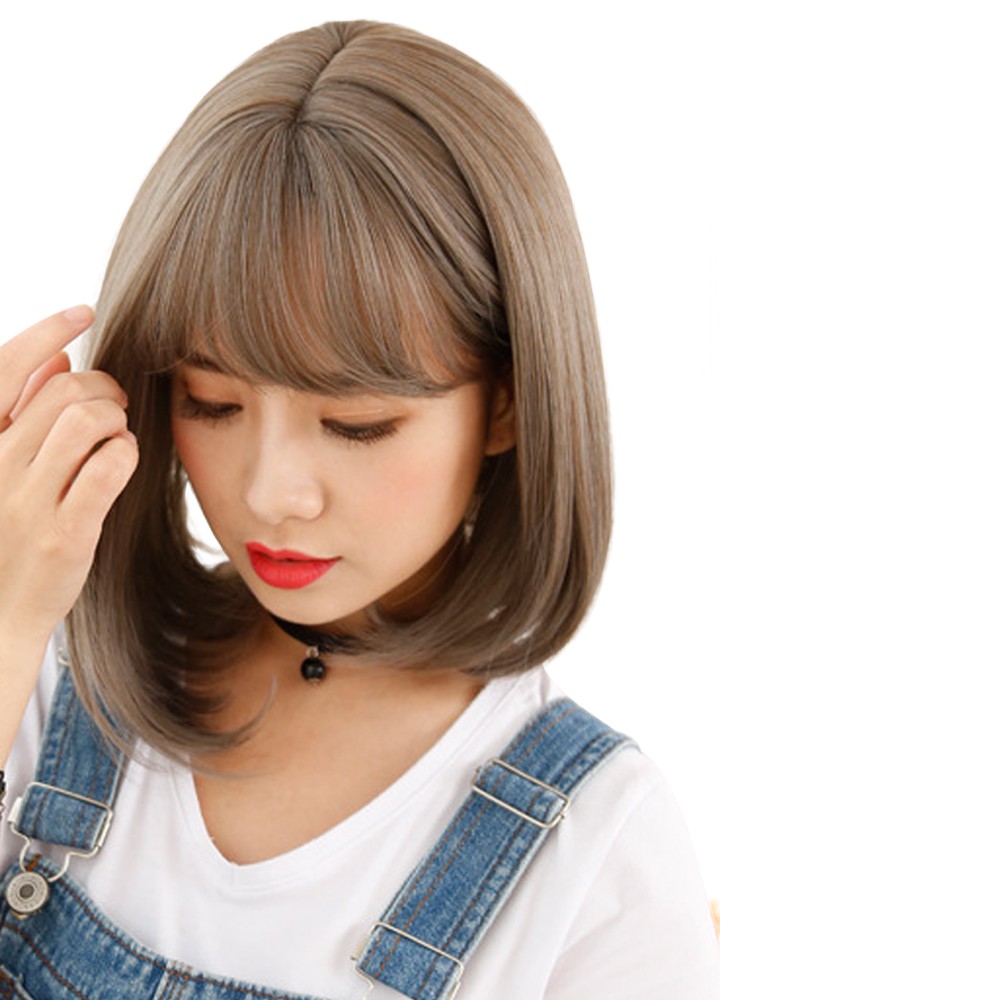 Gaya Rambut Pendek Sebahu Wanita Berwarna - foto candid kekinian