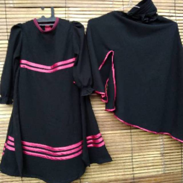 Set Gamis Anak mulai 1 - 8 thn + jilbab panjang belah tangan jetblack