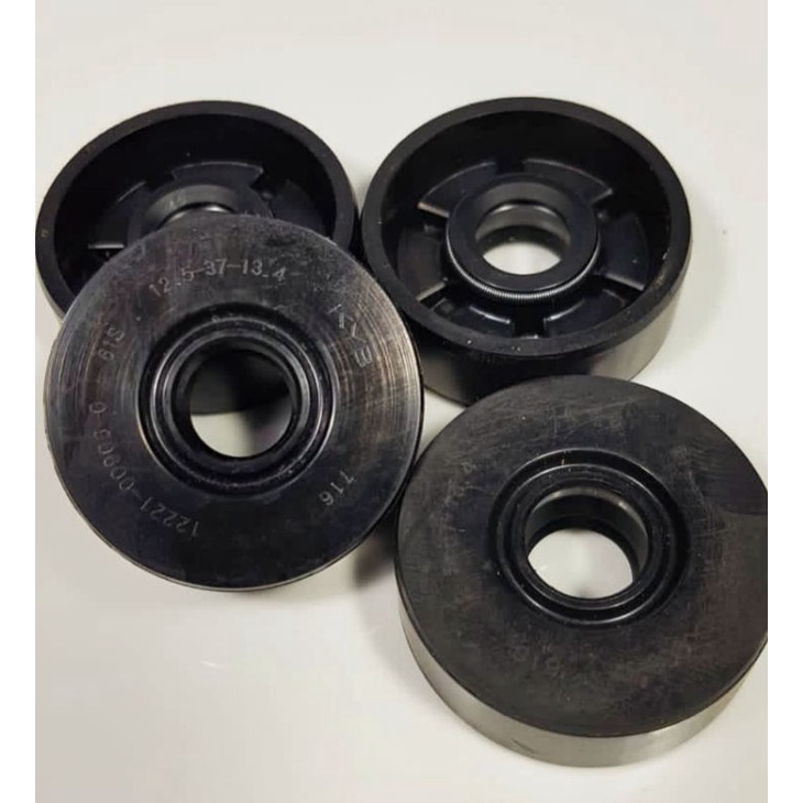 seal/sil shock belakang Jupiter Mx, Vixion, Satria Fu, scorpio, Barang original KYB 12,5*37*13,4