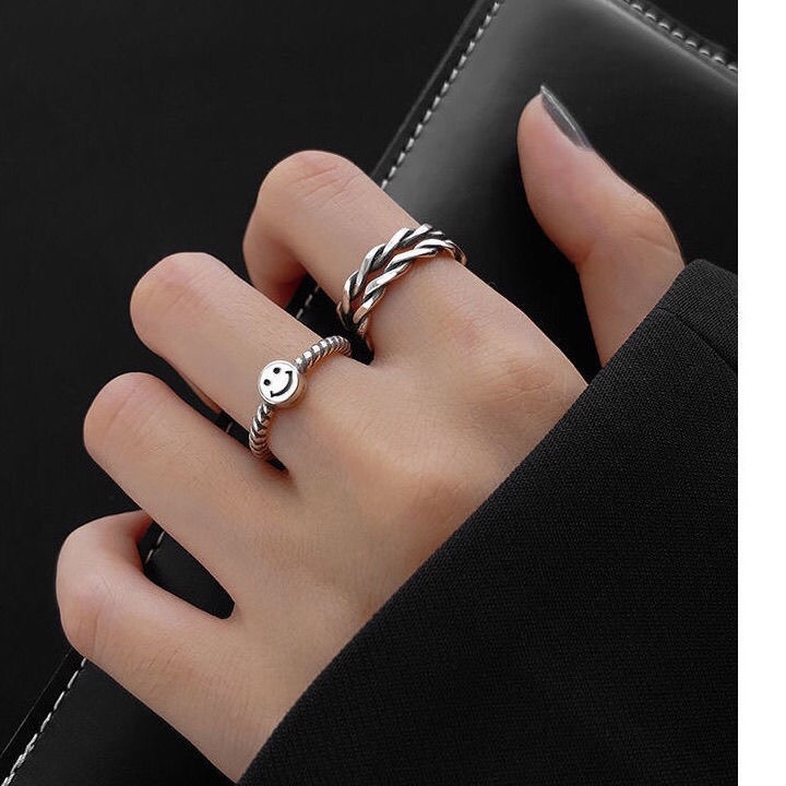 2pcs Cincin Adjustable Desain Wajah Tersenyum Gaya Retro Untuk Wanita