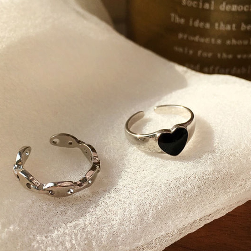 COD✨2 Pcs Cincin Korea Silver Gaya Cinta Hitam Aesthetic Ring Pria Keren Untuk Wanita Aksesori Fashion