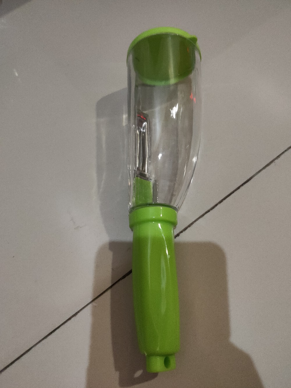 Pisau Pengupas Kulit Buah Tabung / Pisau Kupas Buah Dan Sayur Model Gelas / Stainless Peeler