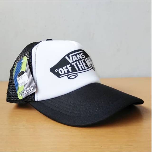 Topi trucker jaring hitam putih vans off the wall