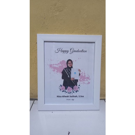 BINGKAI FOTO WISUDA 10R