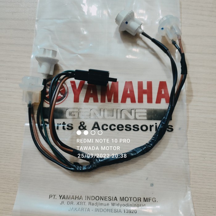 SOKET FITTING LAMPU SEN SEIN DEPAN YAMAHA MIO S 125