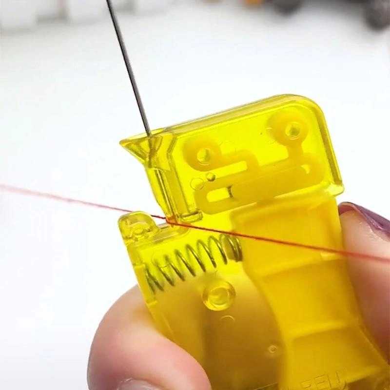 Alat Bantu Jahit Auto Needle Threader Hand Machine Material ABS Peralatan Jahit Kecil Minimalis Berkualitas