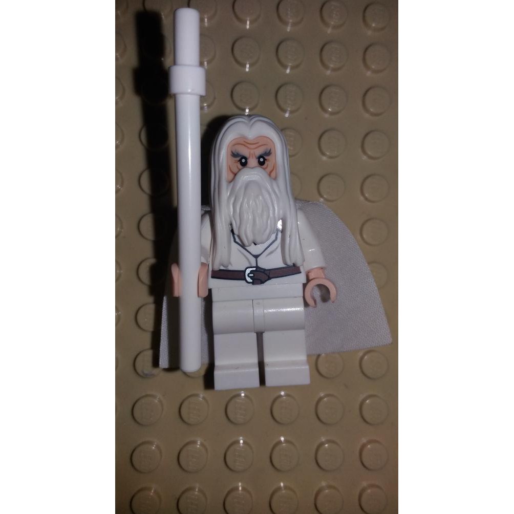 white gandalf brick lego ori minifigure