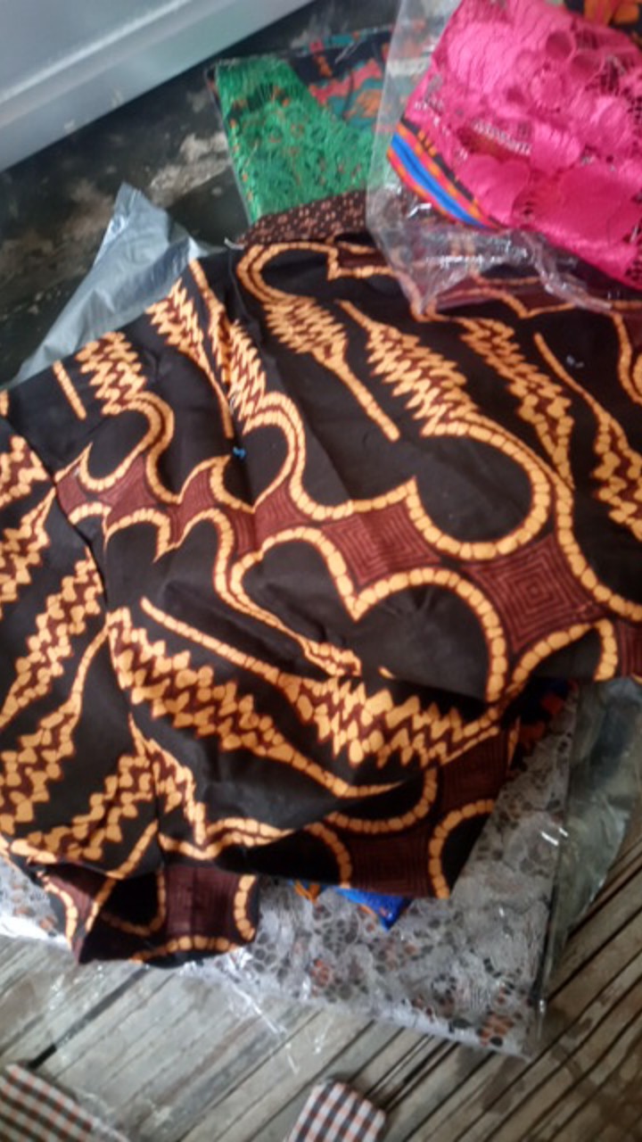 Hem Mataram Parang Black Kemeja Batik Pria Lengan Pendek Batik Seragaman Kantor Kerja Modern Terbaru