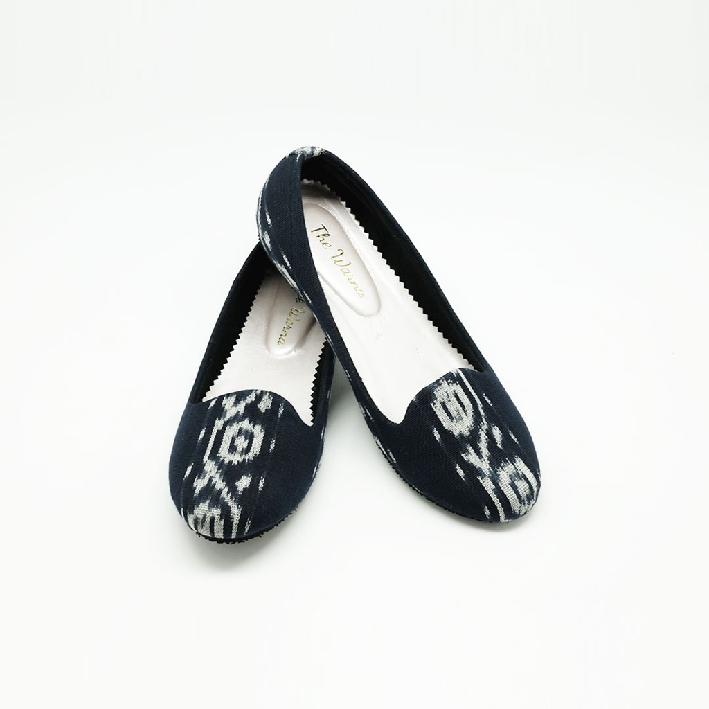 Flat Shoes Wanita The Warna Diana Blue