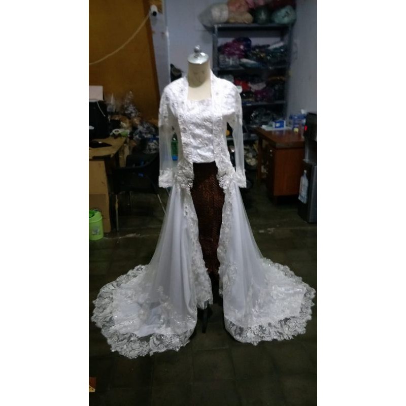 Kebaya Akad Nikah Kutu Baru Payet Batu Cyrystal Ekor Panjang Cantik Dan Elegan