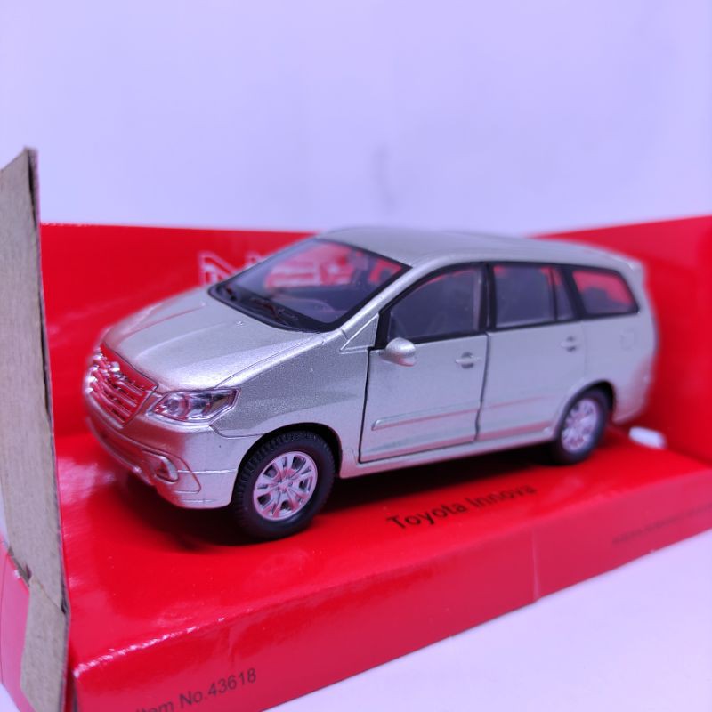 Diecast Miniatur Mobil Toyota Kijang Innova silver barong Mainan Mobil Toyota Kijang inova murah Rep