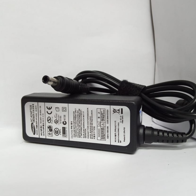 Adaptor Charger Samsung Notbook Laptop NP275E4V NP275E4V N148 N128 Original 19V 2.1A (5.5*3.0mm)