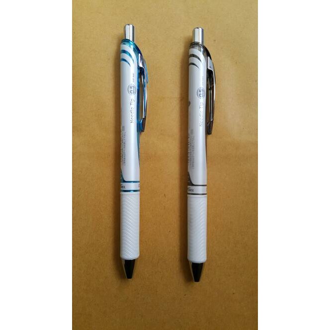 

Free Ongkir Energel Pen 'PENTEL' BLN 75 ( ada 2 pilihan warna, 0.5 mm ) Berkualitas