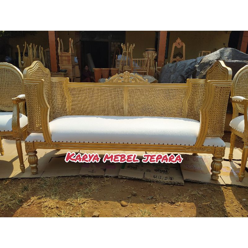 KURSI PELAMINAN DOYOK