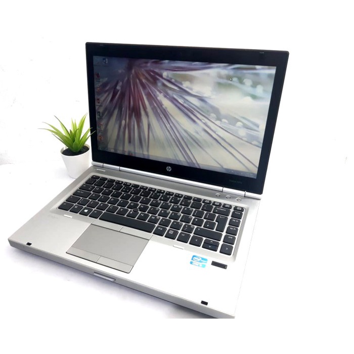 {bekas} HP MULUS EliteBook 8470p Core i5 Layar 14inch - SSD 128 RAM 4 Limited