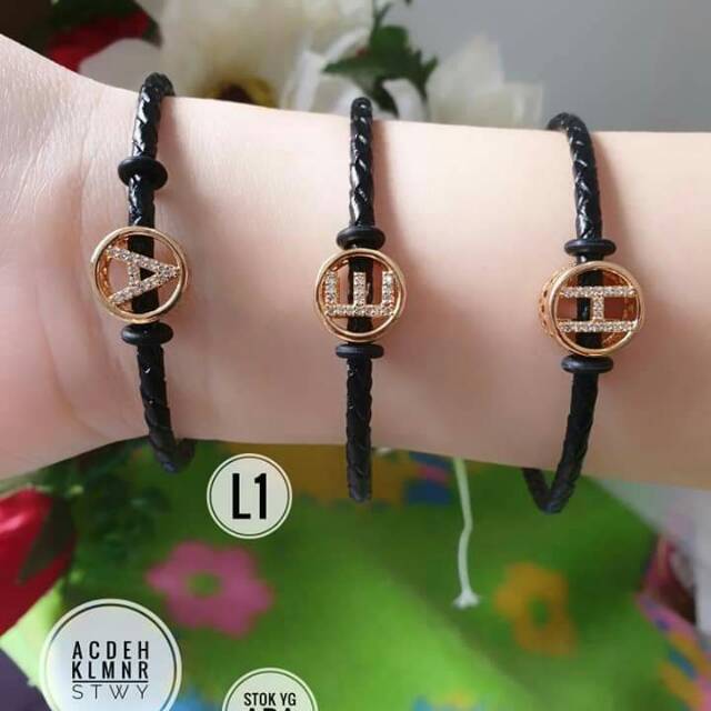 Gelang huruf lapis emas