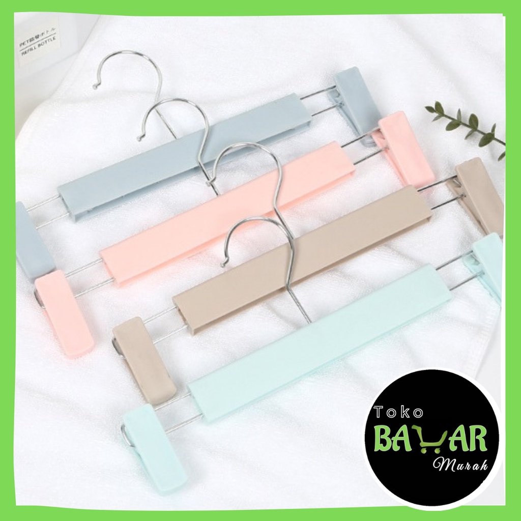 Hanger Jepit Bahan Plastik / Gantungan Baju dan Celana dengan Penjepit / Hanger Jepit Multifungsi