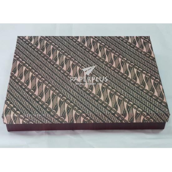 

[COD] KOTAK KADO / KOTAK HADIAH / GIFT BOX KEMEJA BATIK COKLAT BINTIK [COD]