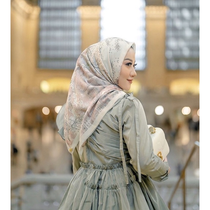 buttonscarves upper west side