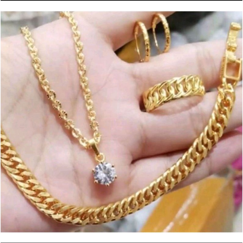 satu set perhiasan emas titanium anti luntur