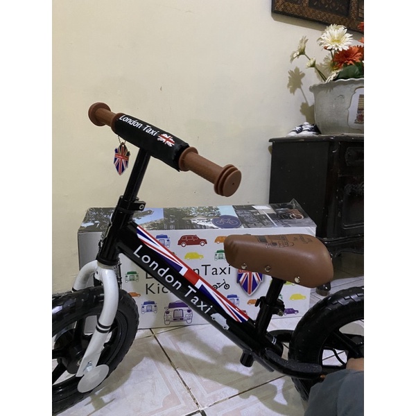 balance bike london taxi black original murah / hitam / new