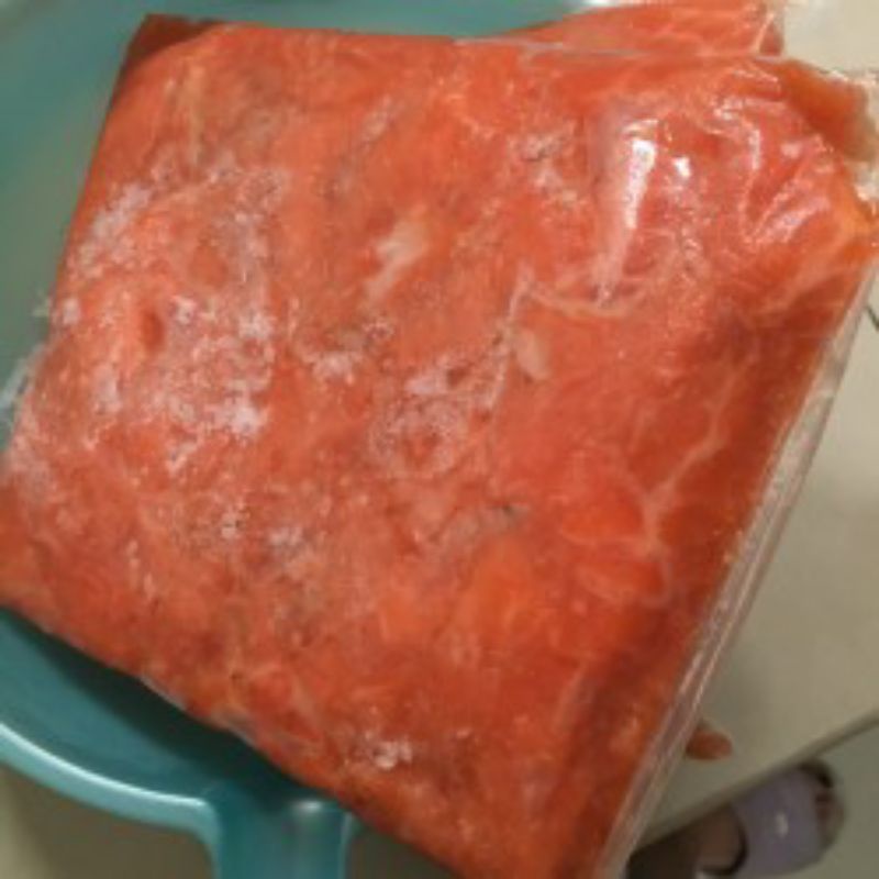 

SALMON SCRAPE/TETELAN SALMON 1kg