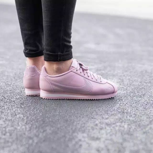 nike cortez plum