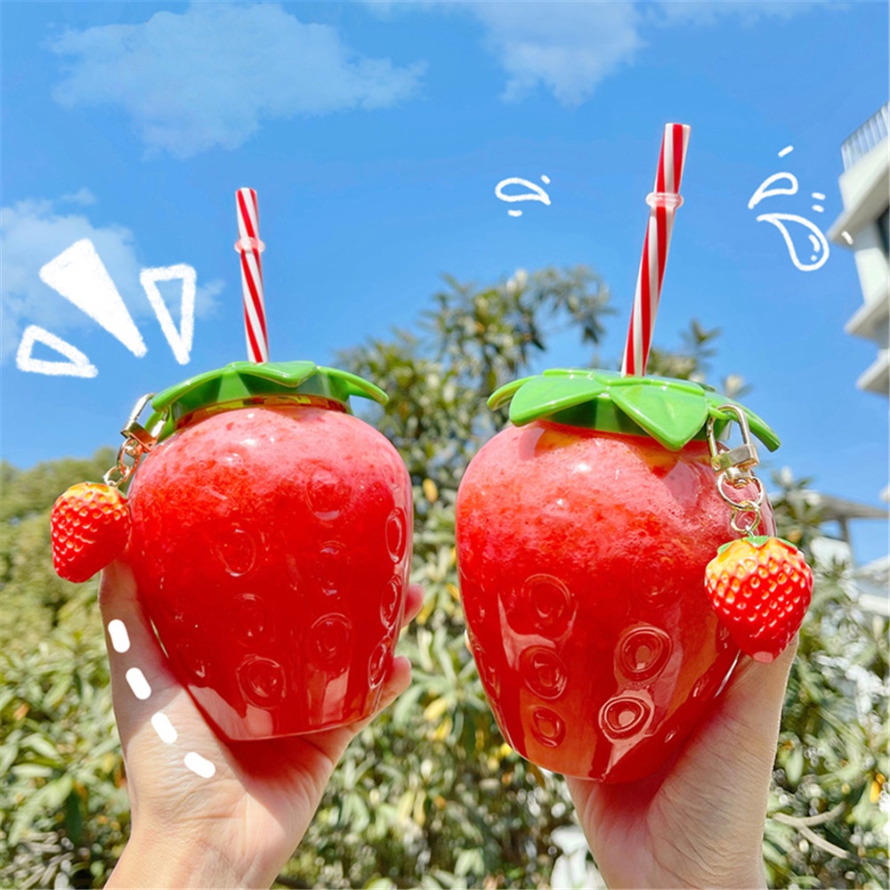 Botol Minum Susu Teh Bahan Plastik Motif Strawberry Dengan Sedotan Untuk Wanita