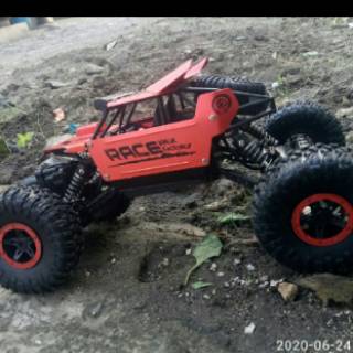  MOBIL  REMOT  4WD ROCK CLIMBER 2 4Ghz MAINAN REMOTE CONTROL 