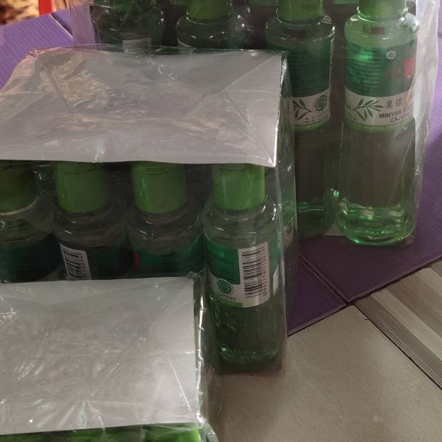 MINYAK KAYU PUTIH 30 ML. SEPACK 12 BOTOL.