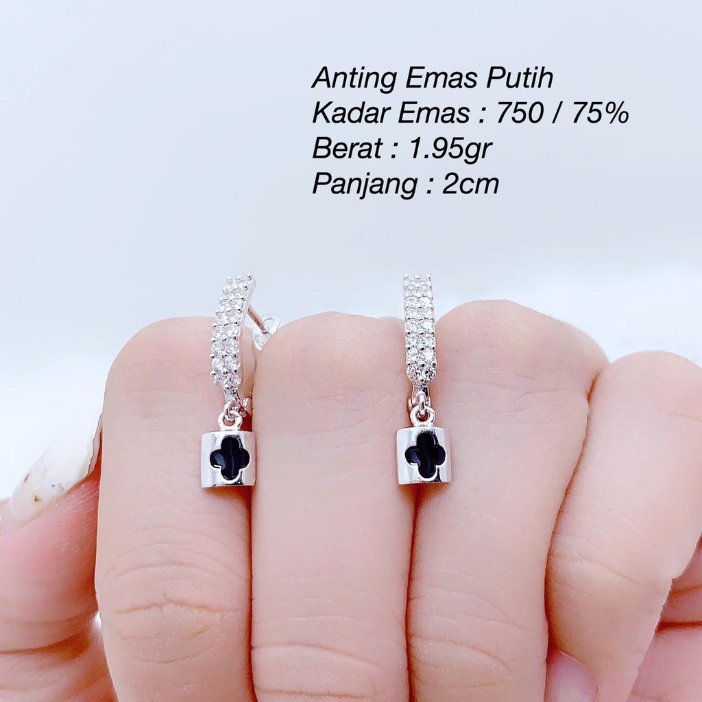 Anting Emas Putih
