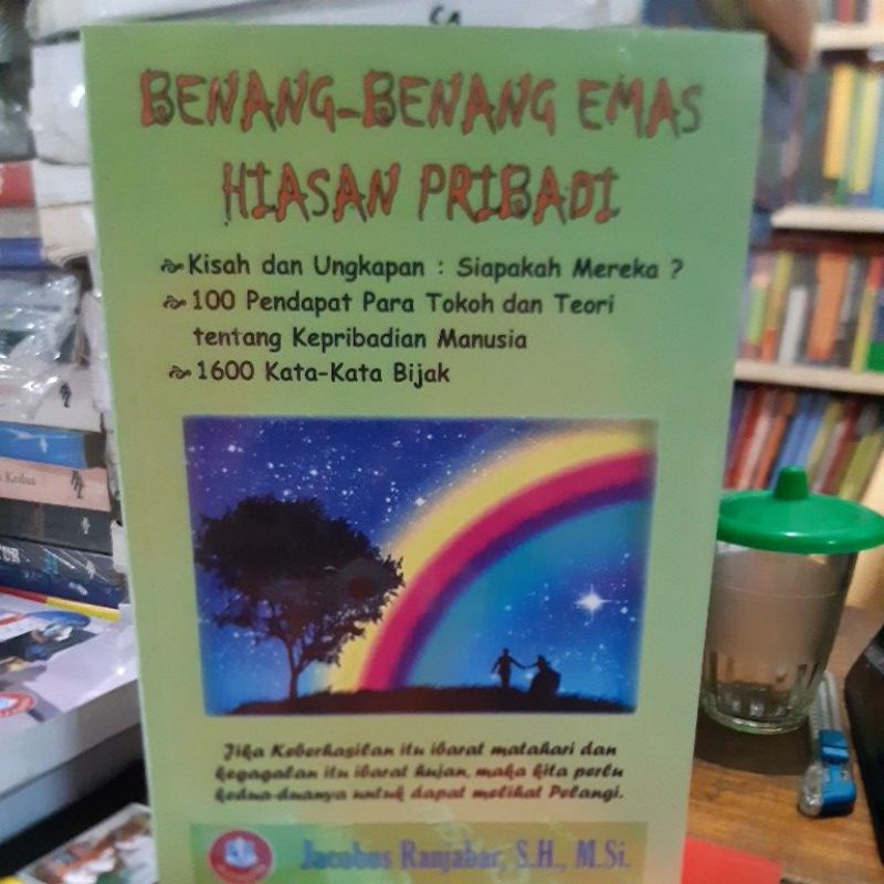 benang benang emas hiasan pribadi