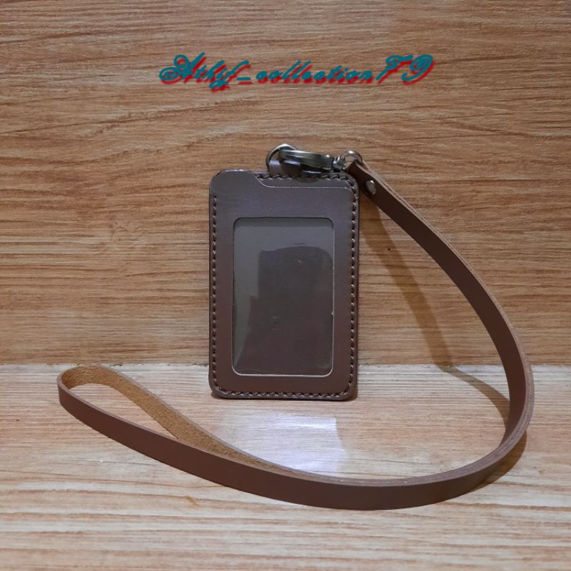 

Tempat Id Card Polos Kulit Holder Id Card Kulit Kalung
