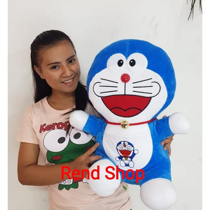 Boneka Doraemon Besar