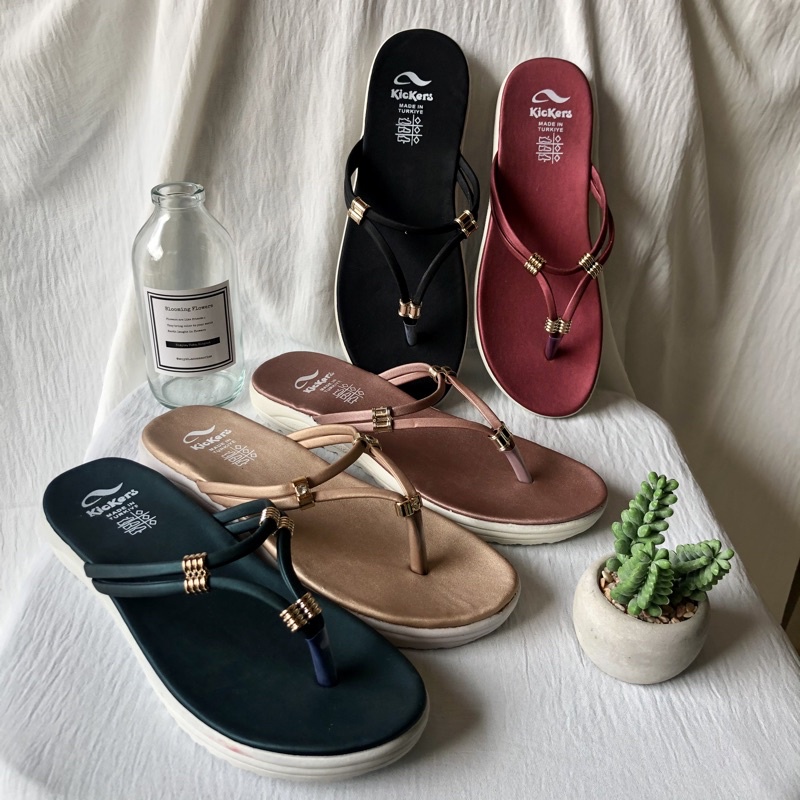 sandal cewek JAPIT ARIANA 2 sendal wanita model baru alas halus termurah terlaris Korean Woman Flip-Flops / Sandal Flat Wanita Sandal Jepit Wanita Termurah Limitless Sendal Wanita Japit Kekinian Sandal Cewek Rumah Santai