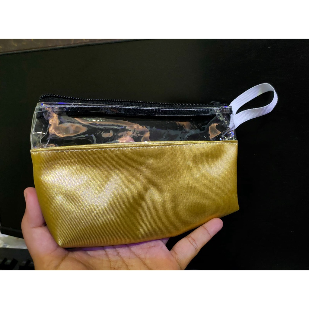 pouch dompet make up kombinasi bahan mika dan bahan glossy gold souvenir pouch