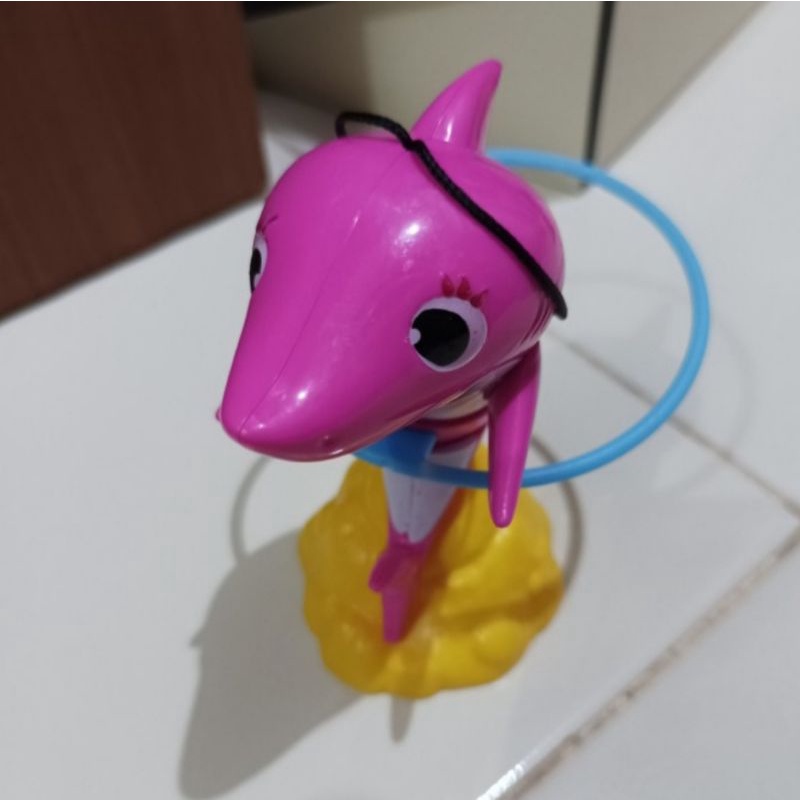 Mommy Shark - Edisi Baby Shark - KFC Chaki Kids Meal Figure