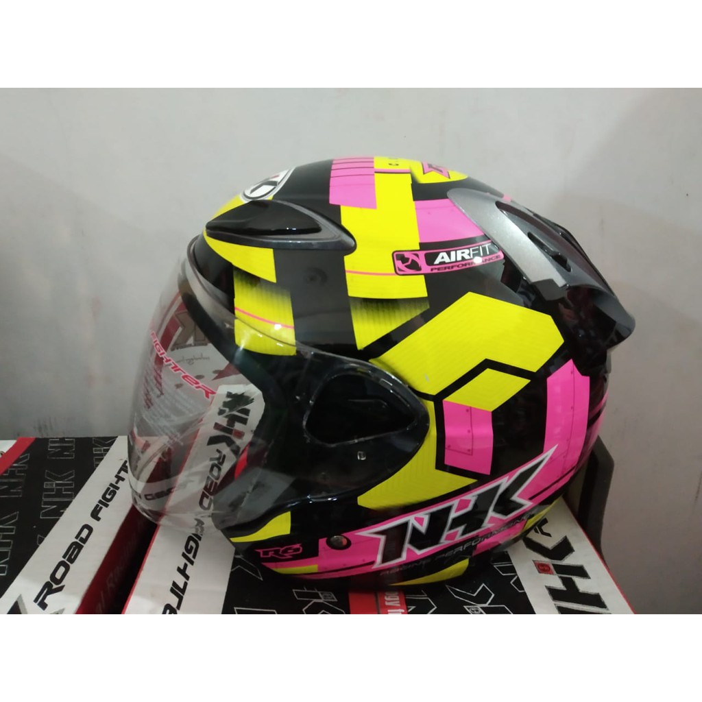 HELM NHK R6 CUBE BLACK PINK HALF FACE