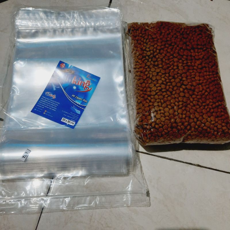 Plastik bluking uk 20x30 tebal 0,05 ecer 1lembar