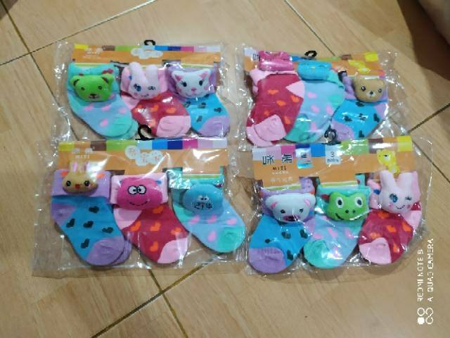 Kaos kaki Bayi Boneka 3 D isi 3 pcs