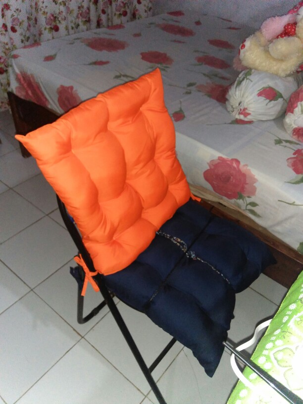 Bantal Duduk
