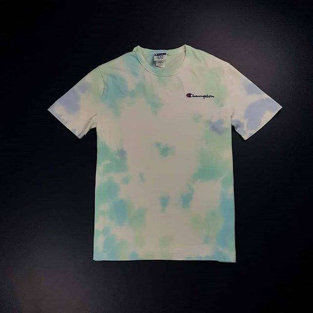  Kaos  Champion  Tshirt Champion  Script Tie Dye Water Colour 