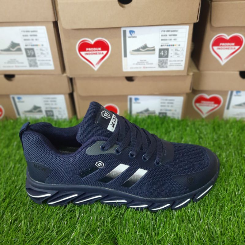 kdm/sepatu import/sneakers/fashion/cowo