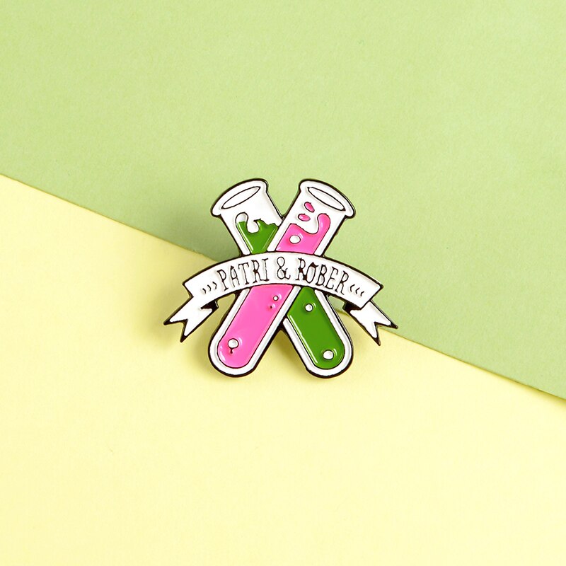 Bros Pin Enamel Desain Tabung Reaksi Kimia Untuk Kerah Kemeja / Tas