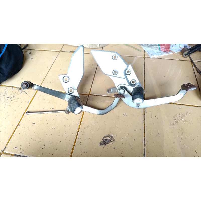 FOOTSTEP VIXION NEW ORIGINAL