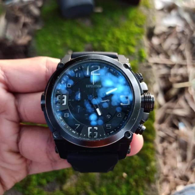 Expedition E6605M second/ exp bekas