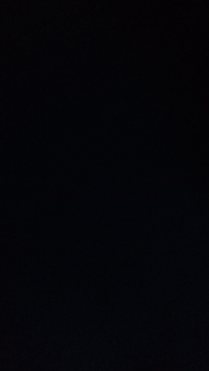 Keranjang Buah Bentuk Daun Rotan Sintetis