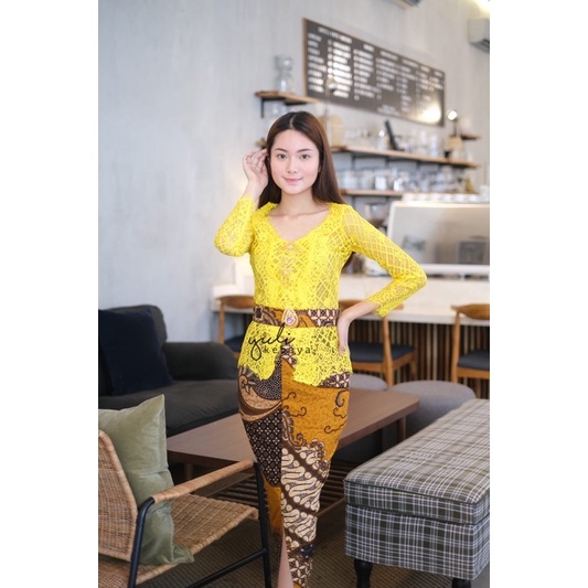 Set Kebaya Bali Murah Semi italy Tepi Depan | Kebaya Kuning bukaan depan