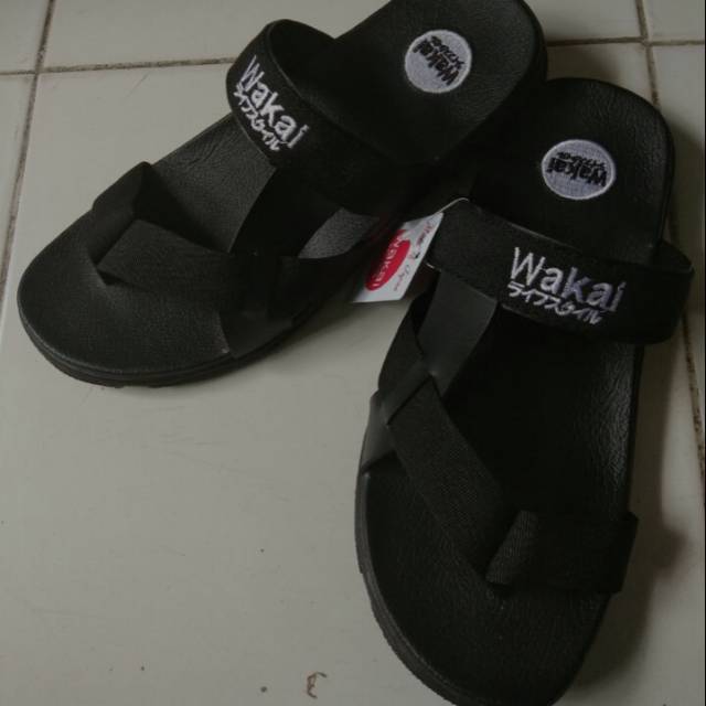 Sandal Wakai Pria